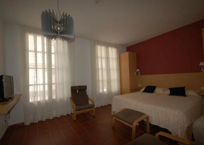 Sitges Apartment Apart Otel 3*