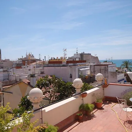 Sitges Apartment سيدجيس