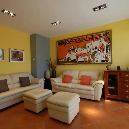 Sitges Apartment سيدجيس